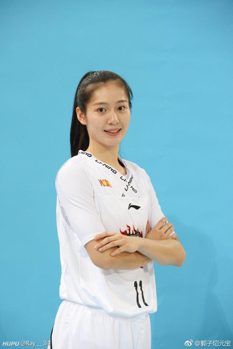 中国女篮的郭子瑄颜值几分