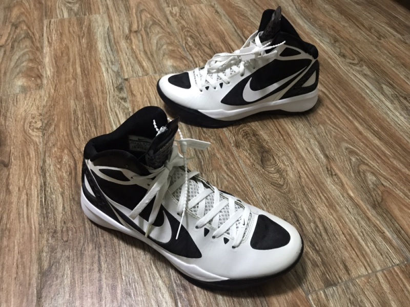 刚入的国外版hd2011黑白