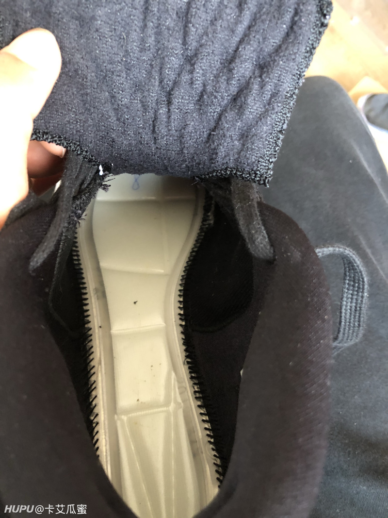 全掌zoom比想象中窄,鞋垫也很有特点