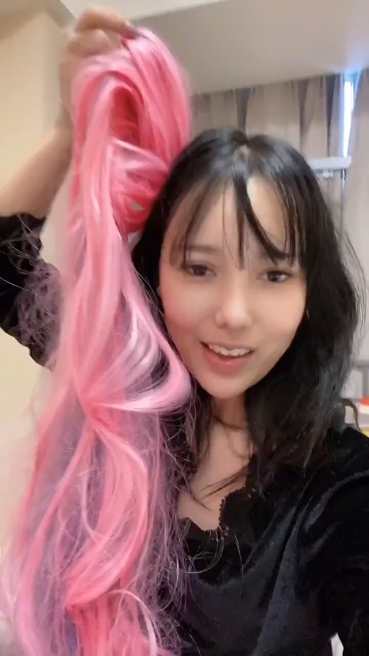 黑蒜姐cos安琪拉太像了赶紧转行做cos主播吧