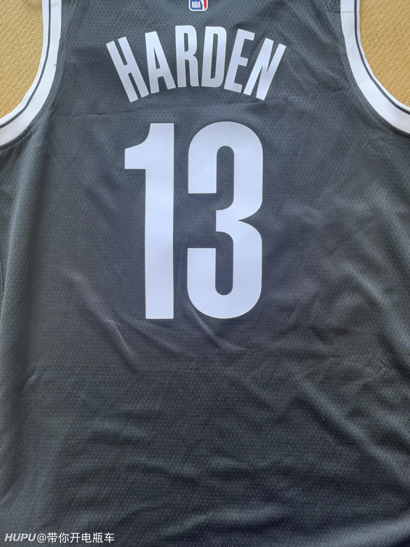哈登篮网球衣,rice球衣购入,是定制版.