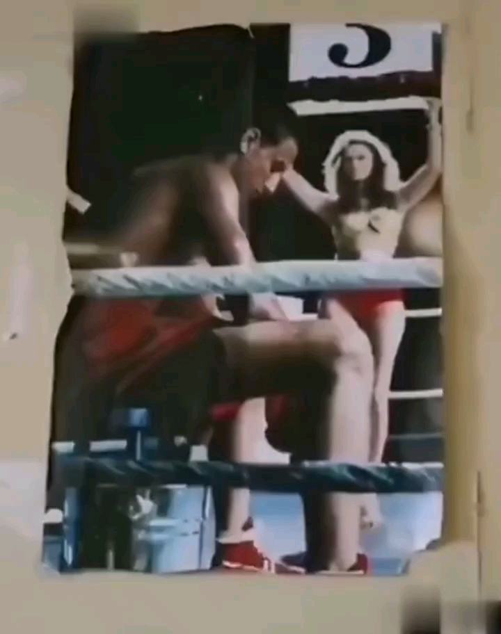 video-poster