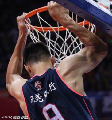 【热线】CBA季后赛G4 深圳烈豹vs广东华南虎