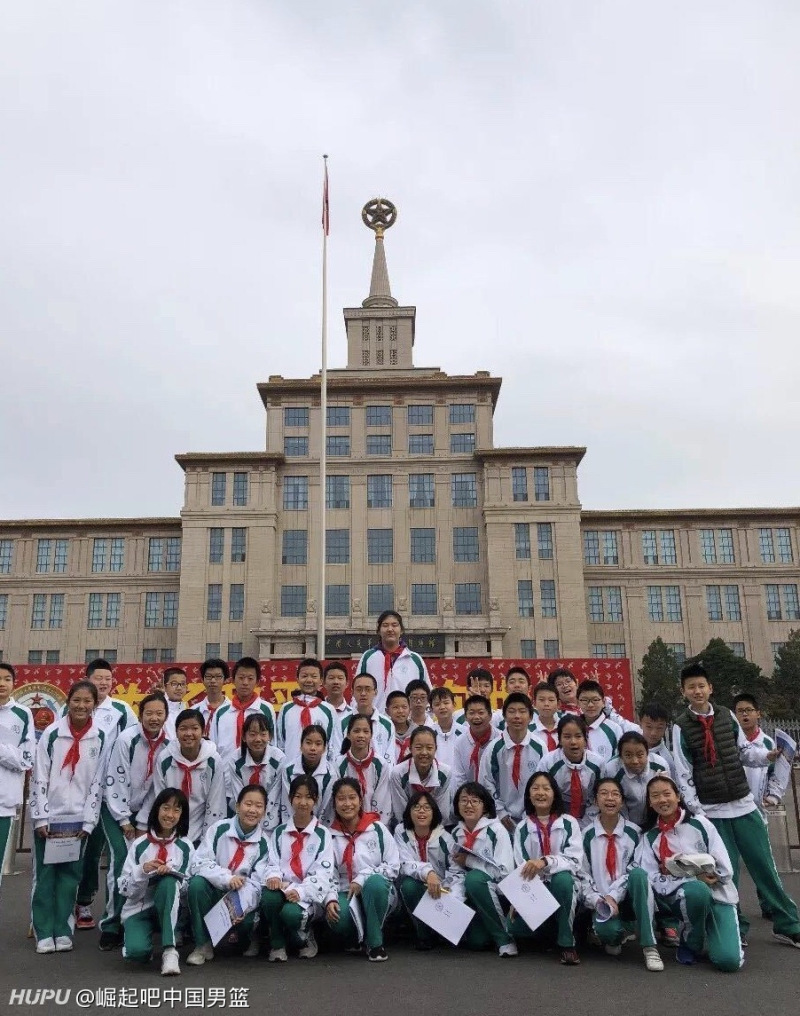 张子宇13岁 身高226厘米 没有巨人症 虎扑