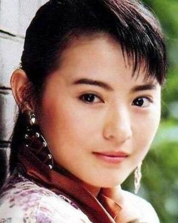 成龙主演电影中的女演员