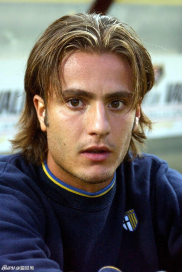 从秃头上来说,伊瓜因是不是因为秃头颜值下降最厉害的一个球星?