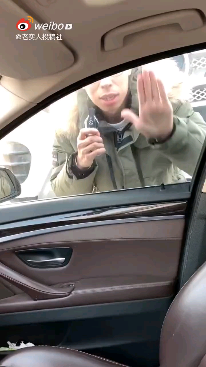 video-poster