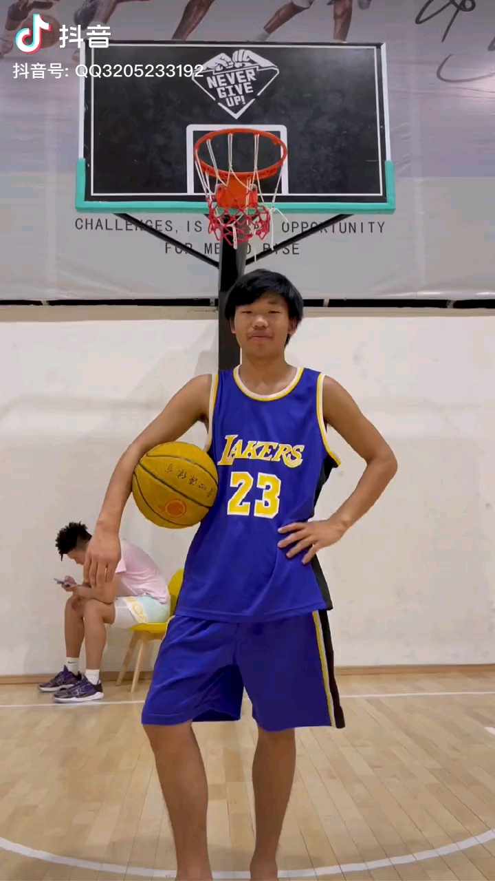 农村国宝实力回应吴勇豪霸气外漏