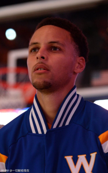 来点勇士很潮的墙纸