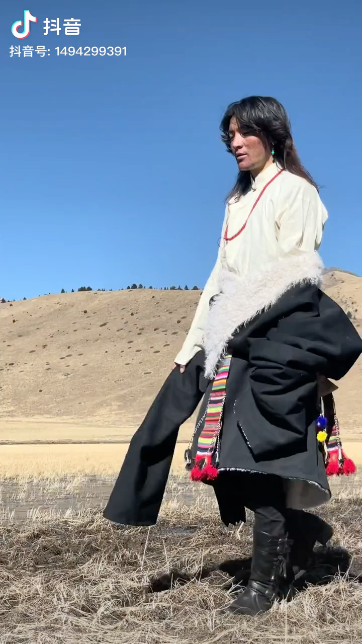 video-poster