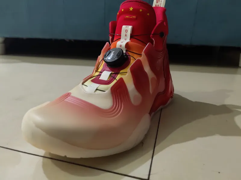 东京奥运会国旗配色安踏星岳上脚评测