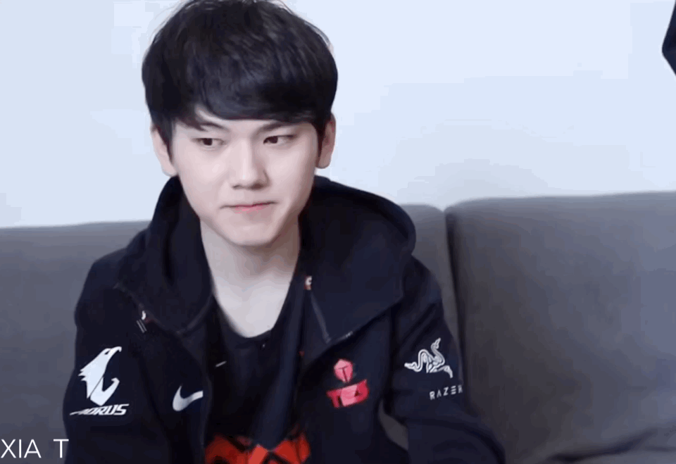 自从有了决赛滤镜看手子哥水子哥越看越帅