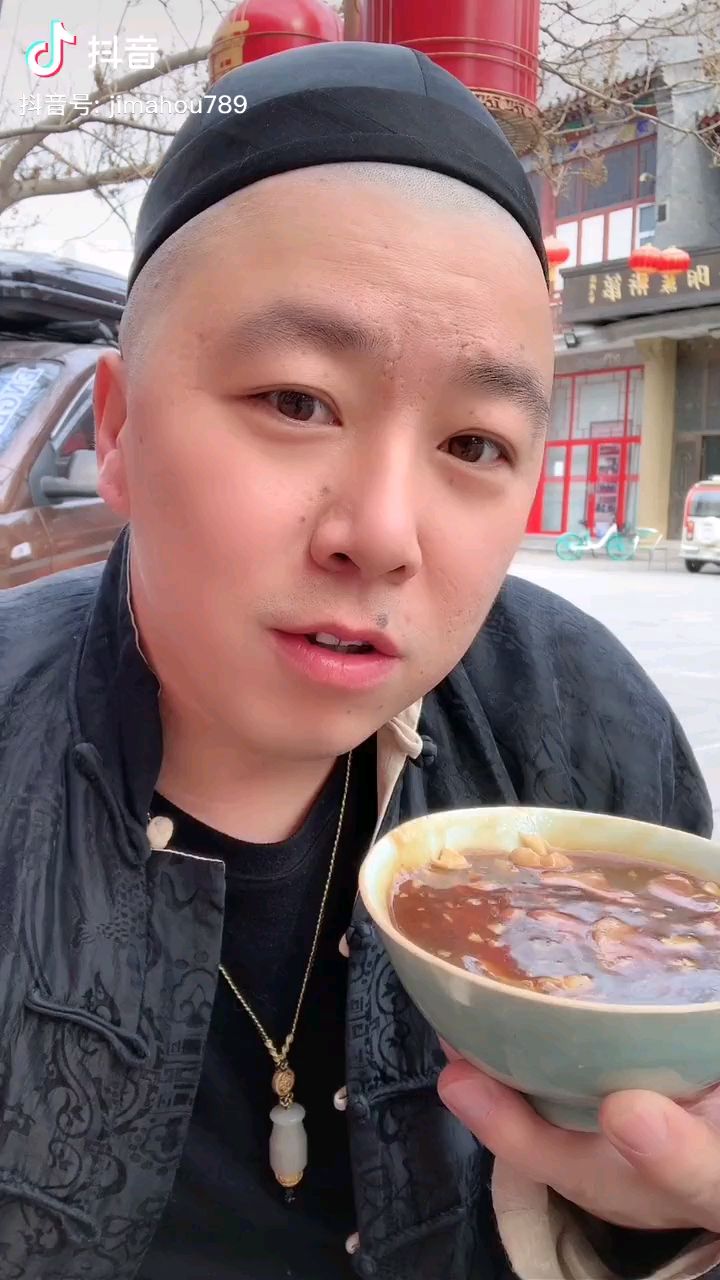 嘿,那是盖了帽儿了我的老北鼻!-步行街主干道-虎扑社区