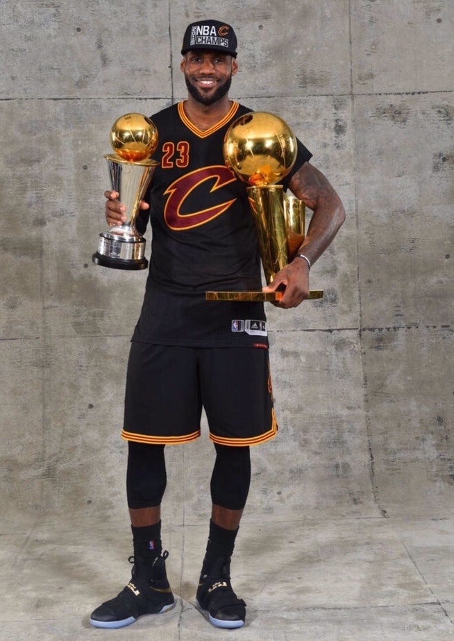 16年6月17号 勒布朗名言 你们帮我赢下g6 我带领你们赢下g7 虎扑