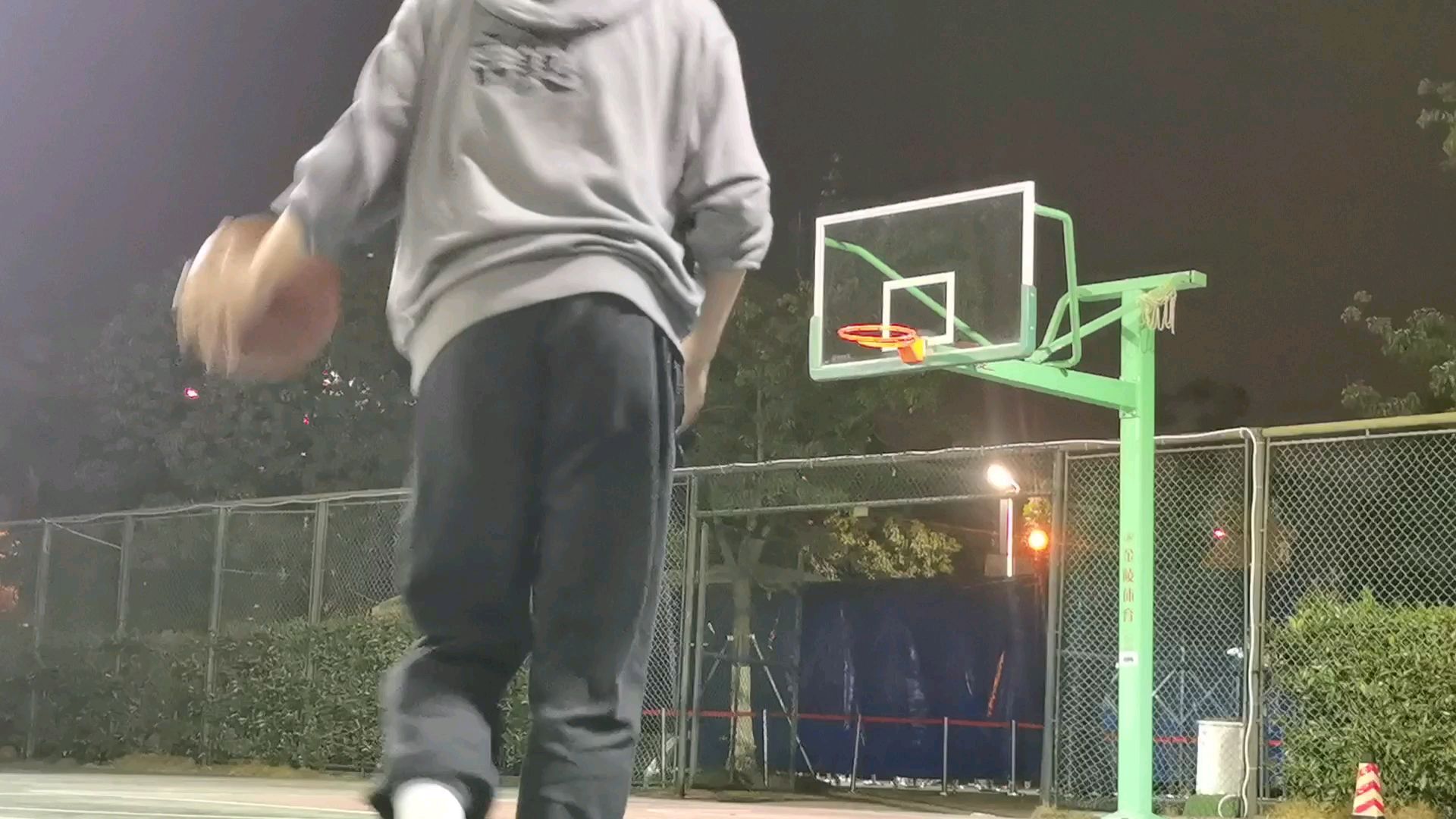 美如画的投篮姿势你有吗