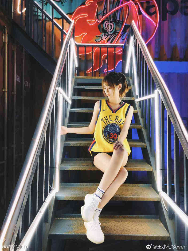 我个人认为是我七姐 七姐镇楼,嘻嘻嘻