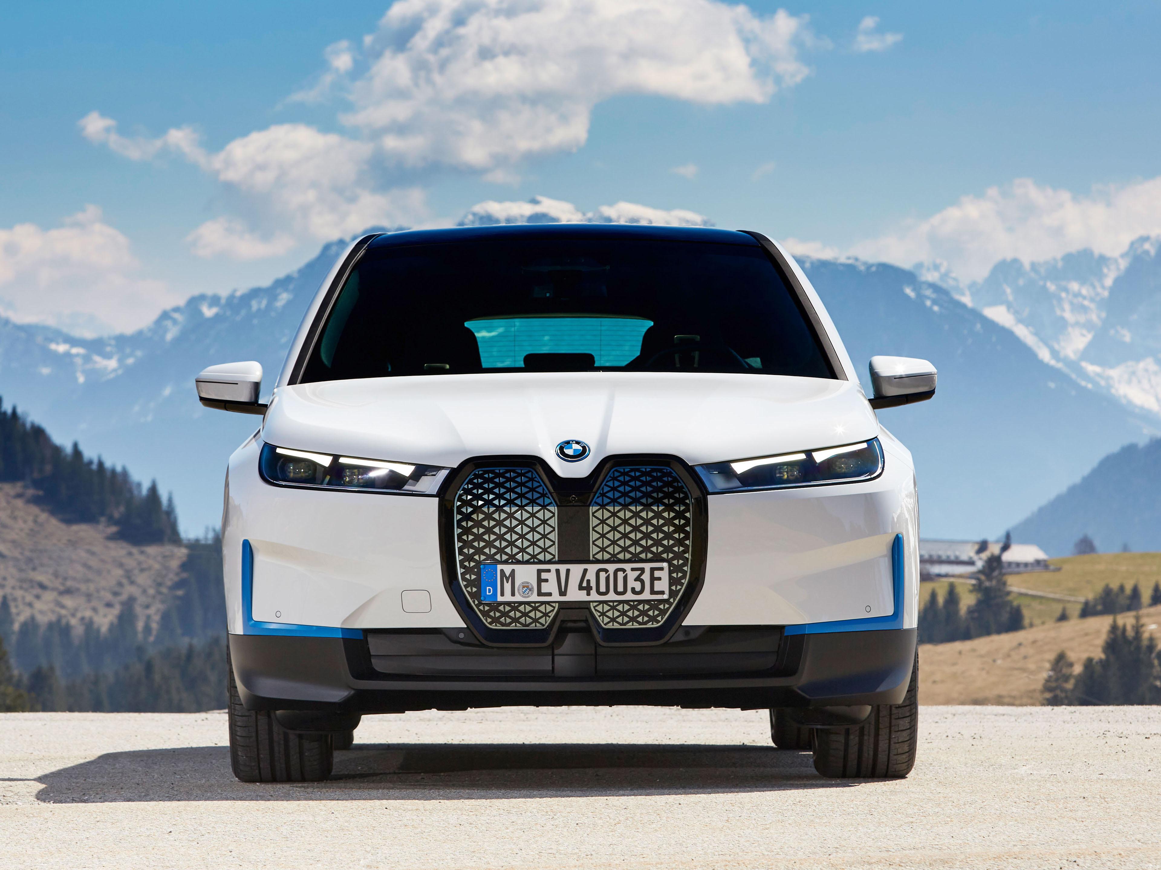 宝马新的电车设计语言未来感蛮强的