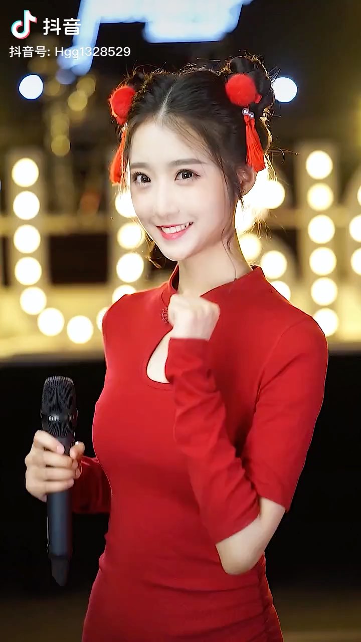 抖音广告的这个妹子被我找到了