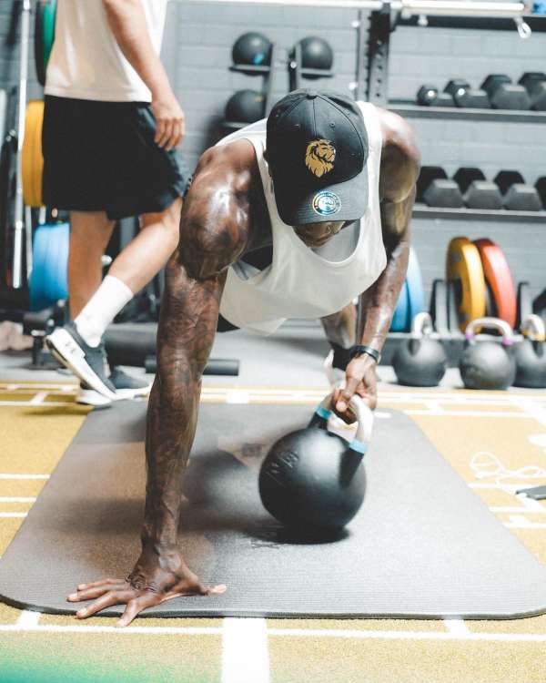 身材惊人!施罗德ins晒个人健身照与球-nba新闻-虎扑社区